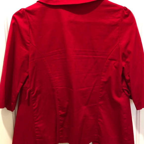 Red jacket - Picture 2 of 2